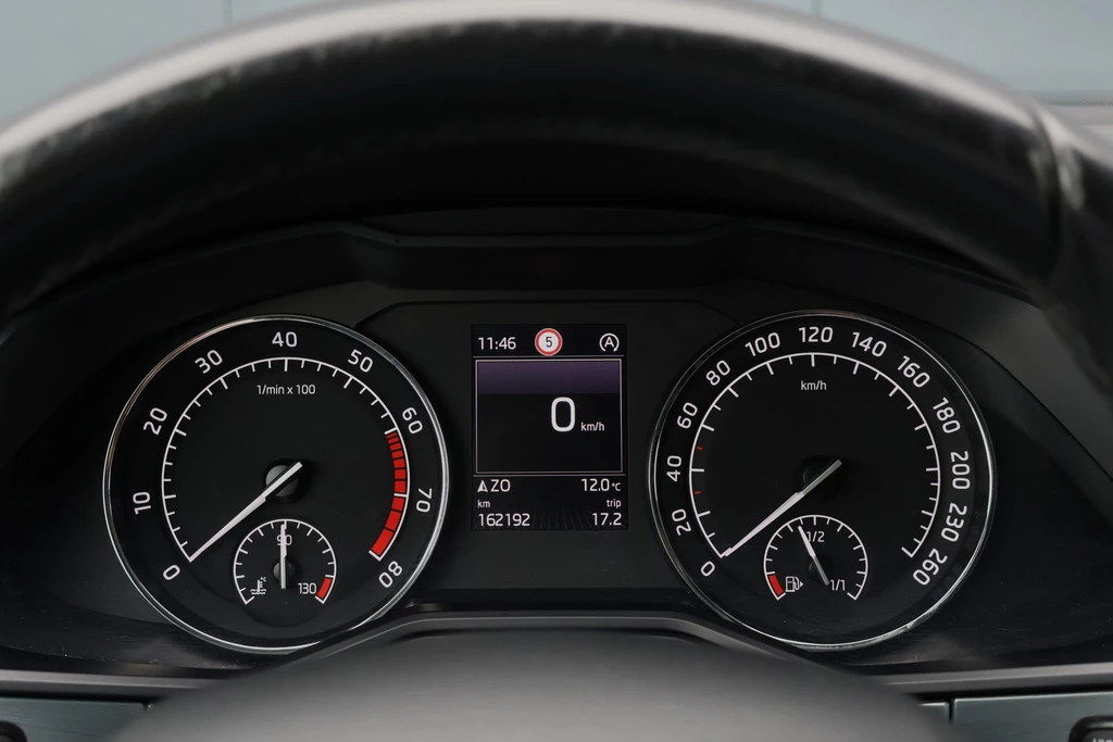 Škoda Superb – foto 17