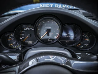 Porsche 911 – thumbnail 8
