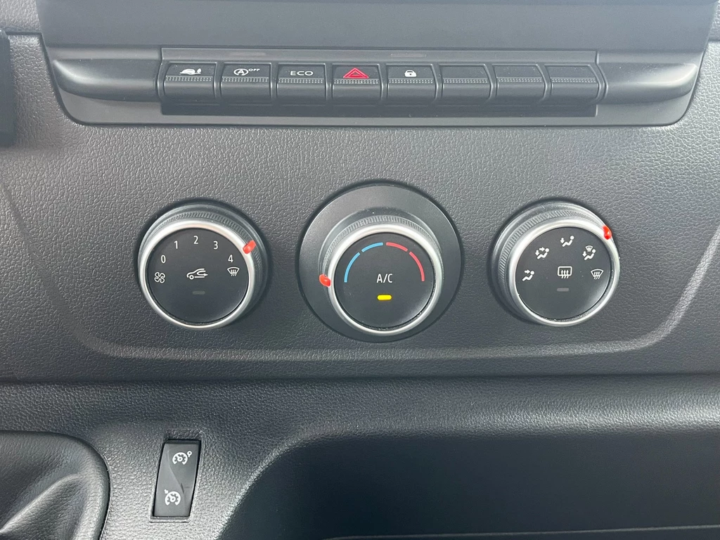 Nissan NV400 – foto 12