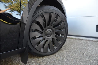 Tesla Model Y – thumbnail 10