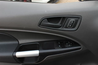 Ford Transit Connect – thumbnail 34