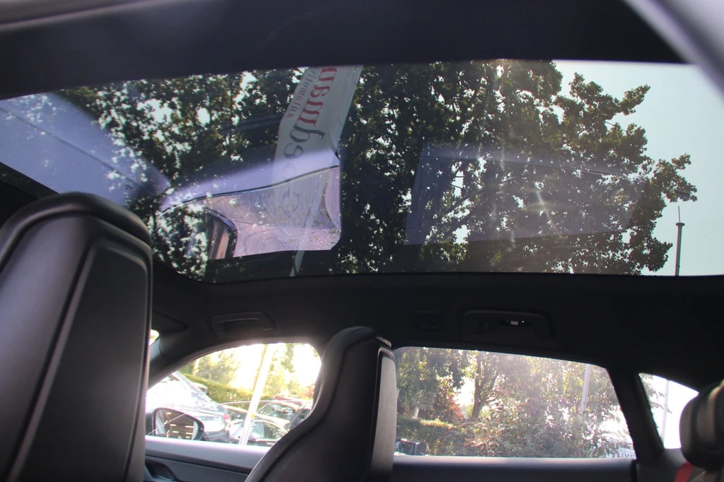 Porsche Taycan – foto 10
