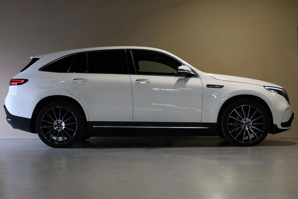 Mercedes-Benz EQC – foto 9