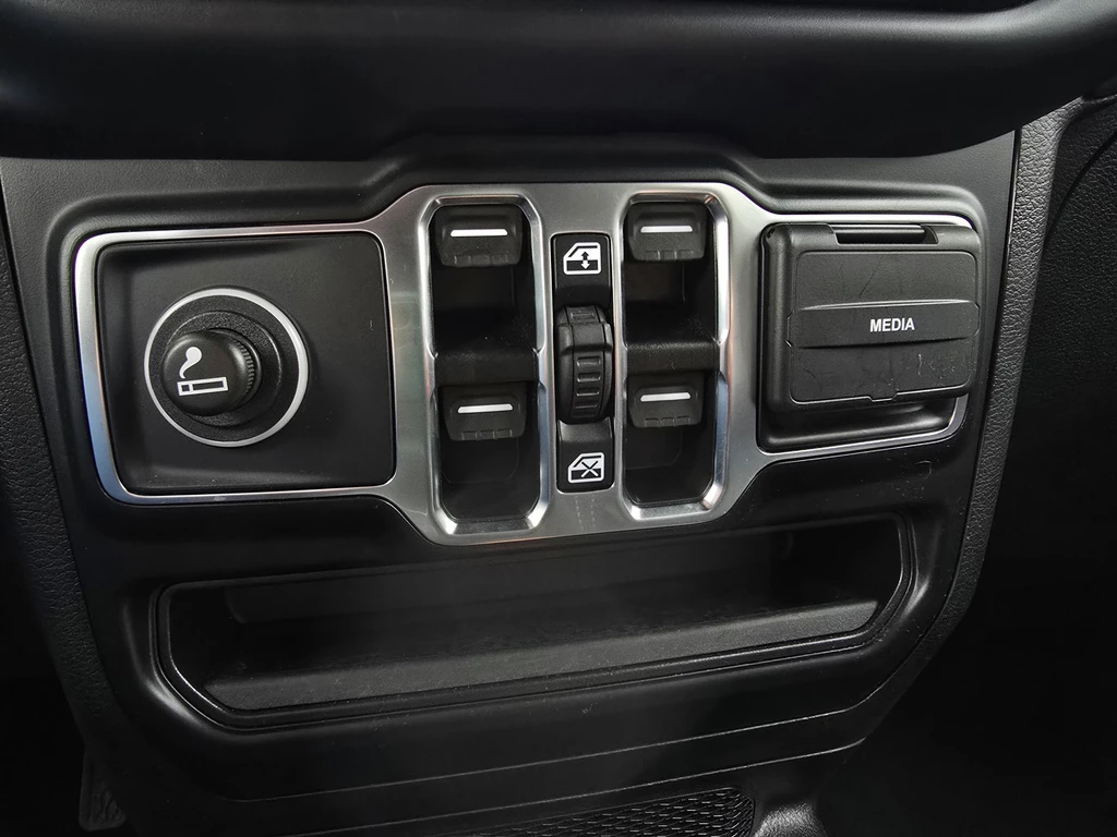 Jeep Wrangler – foto 15