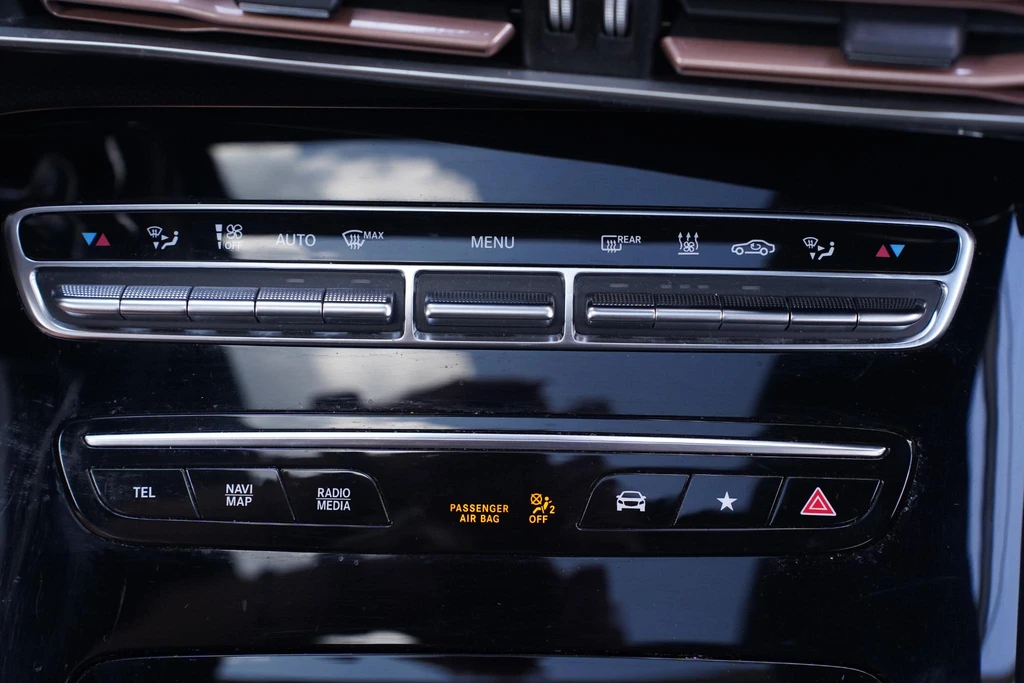 Mercedes-Benz EQC – foto 28