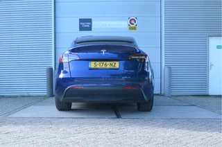 Tesla Model Y – thumbnail 2