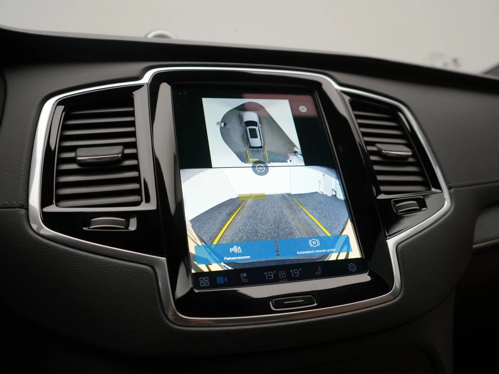 Volvo XC90 – foto 32