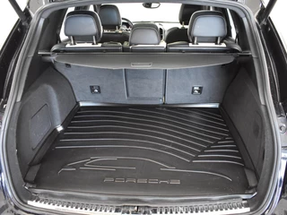 Porsche Cayenne – thumbnail 36