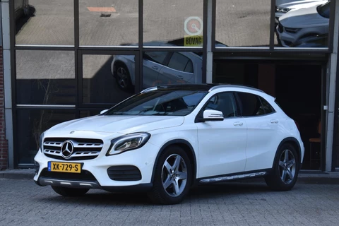 Mercedes-Benz GLA-klasse 180 Business Solution AMG Pano Stoelvw