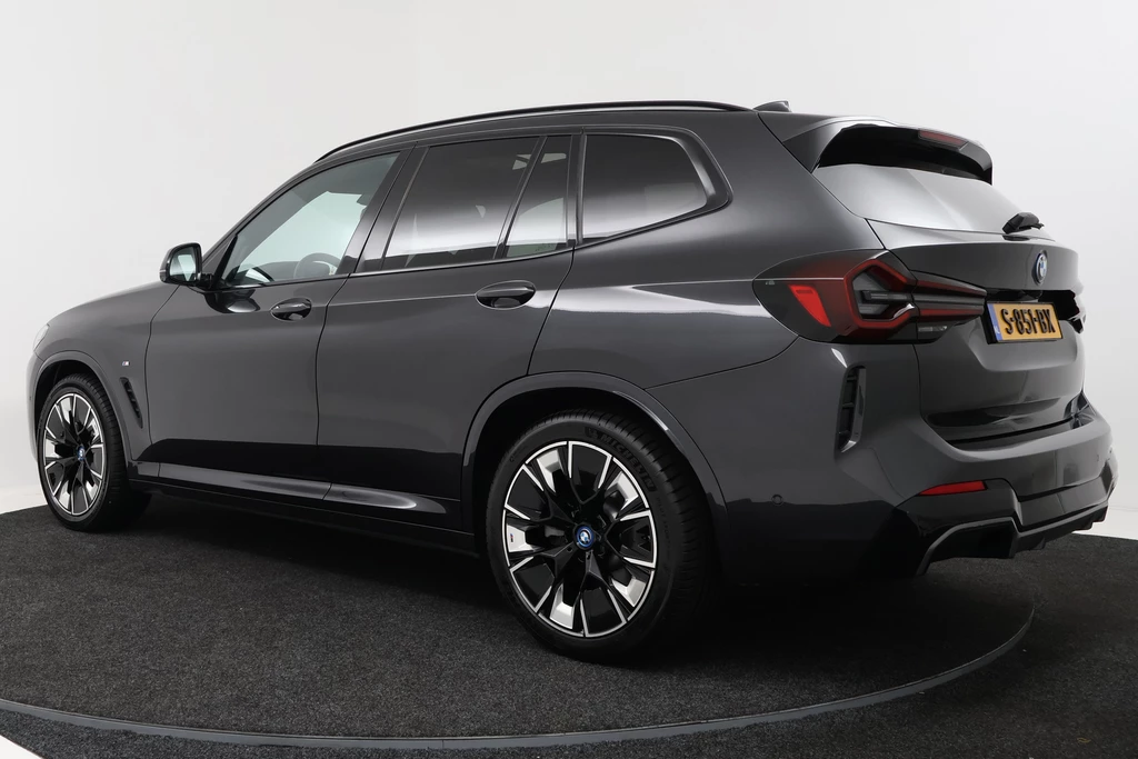 BMW iX3 – foto 3