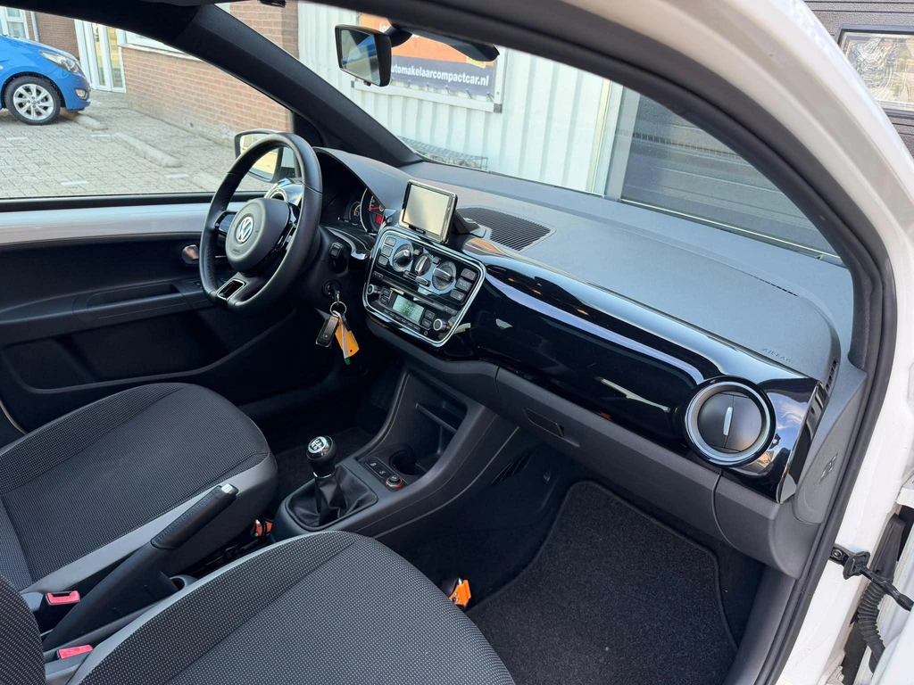 Volkswagen up! – foto 27