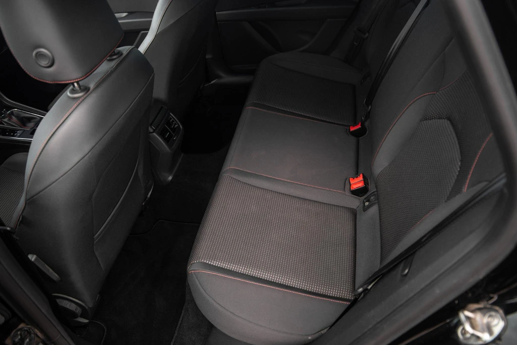 SEAT Leon – foto 22