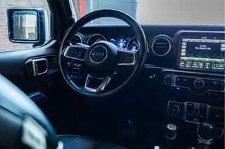 Jeep Wrangler – thumbnail 12