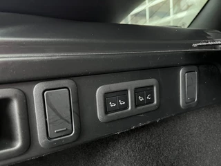 Land Rover Range Rover Velar – thumbnail 30