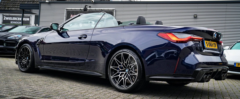 BMW M4 – foto 8