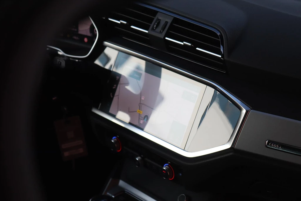 Audi Q3 – foto 11