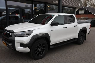 Toyota Hilux – thumbnail 2