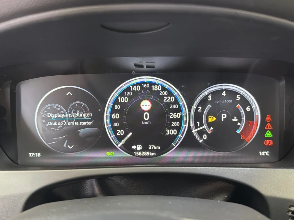 Jaguar F-PACE – foto 23