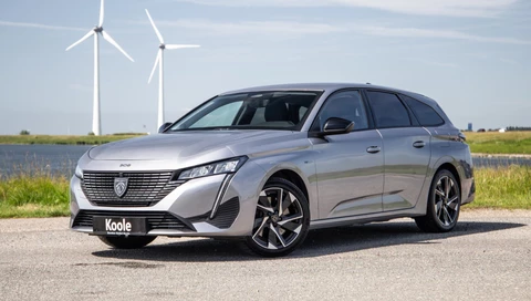 Peugeot 308 1.6 HYbrid 180 Allure Pack Business AIRCO / CRUISE CONTROLE / CARPLAY / PLUG IN HYBRID / STOELVERWARMING