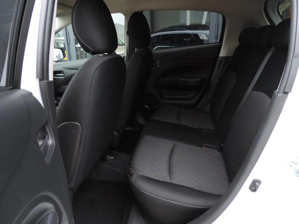 Mitsubishi Space Star – foto 18