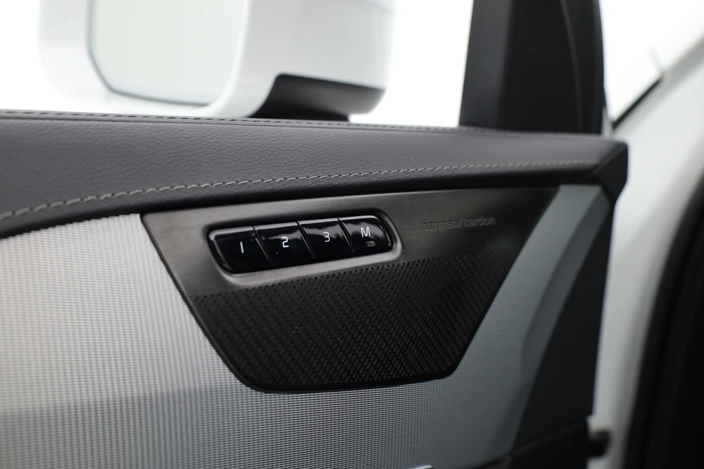 Volvo XC90 – foto 17