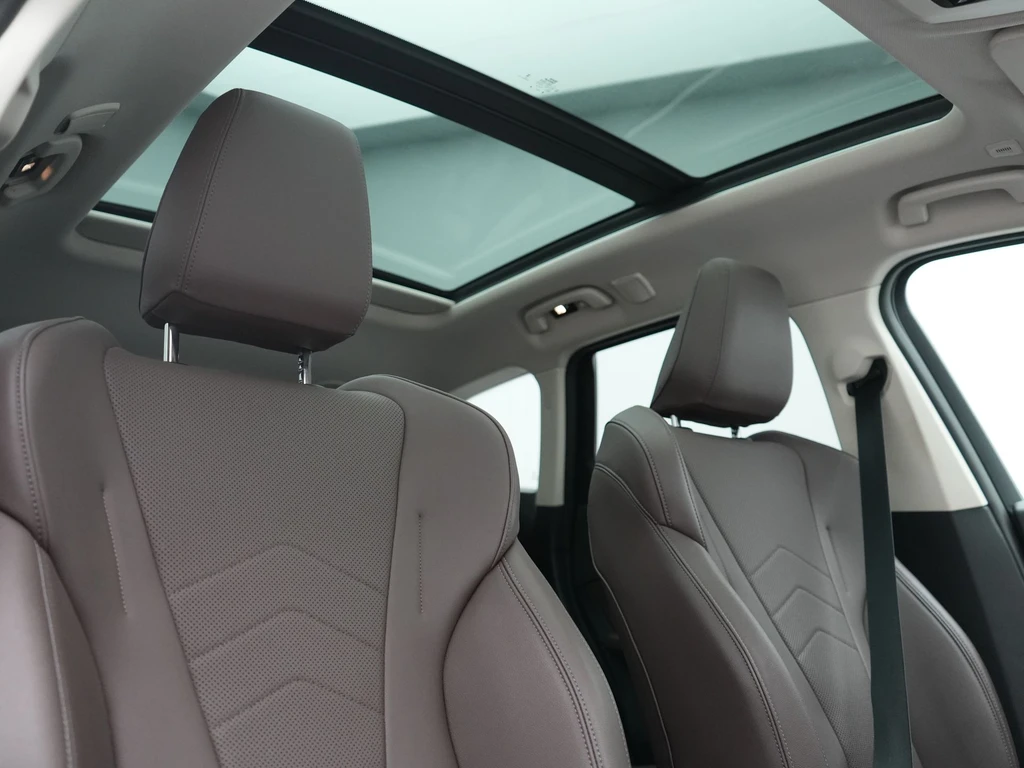 BMW iX1 – foto 14