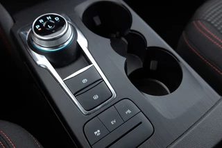 Ford Kuga – thumbnail 17