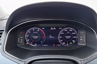 SEAT Arona – thumbnail 18