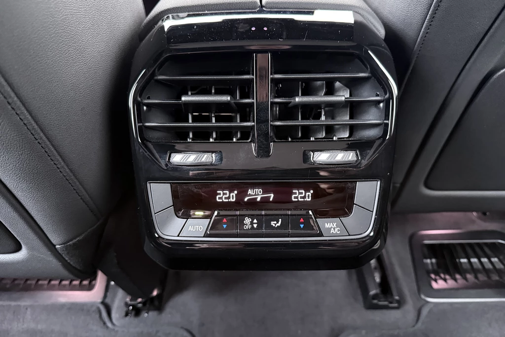 BMW iX – foto 19