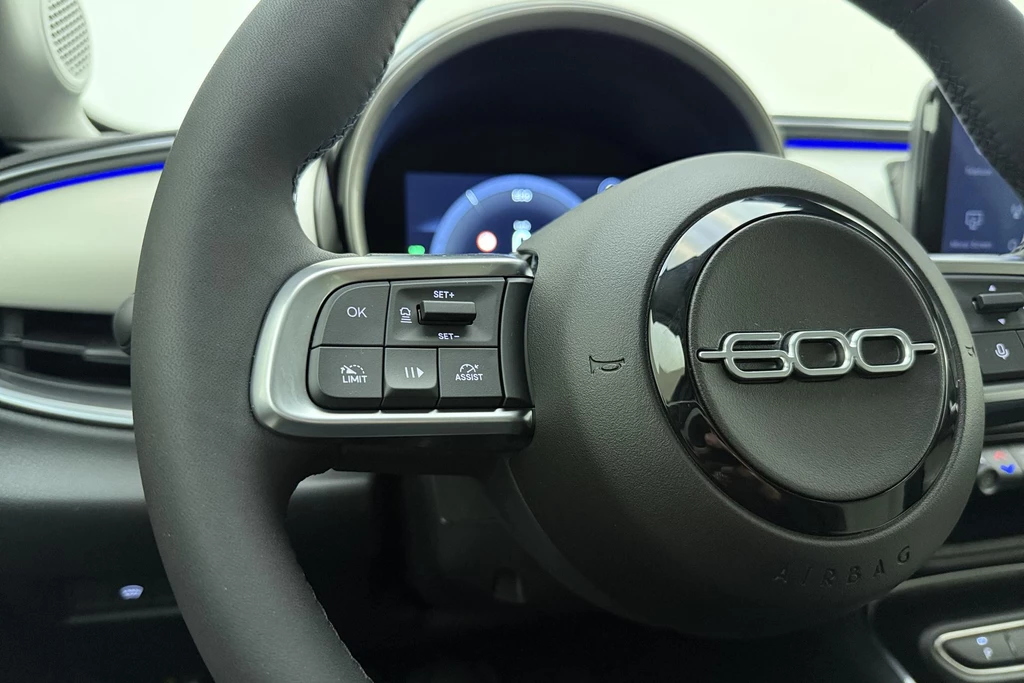 Fiat 600e – foto 21