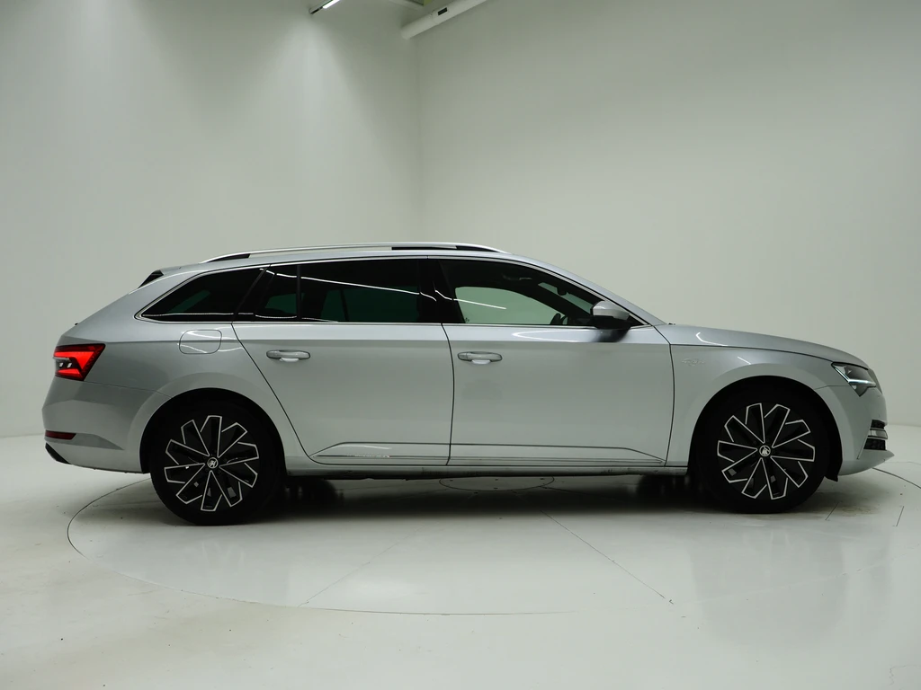 Škoda Superb – foto 6