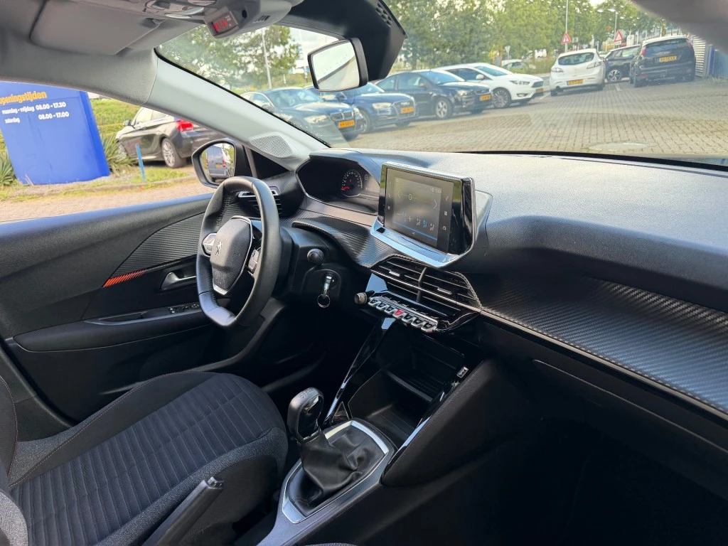 Peugeot 208 – foto 23