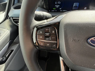 Ford Tourneo Custom – thumbnail 30