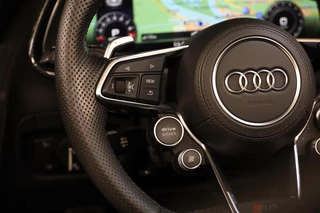 Audi R8 – thumbnail 30