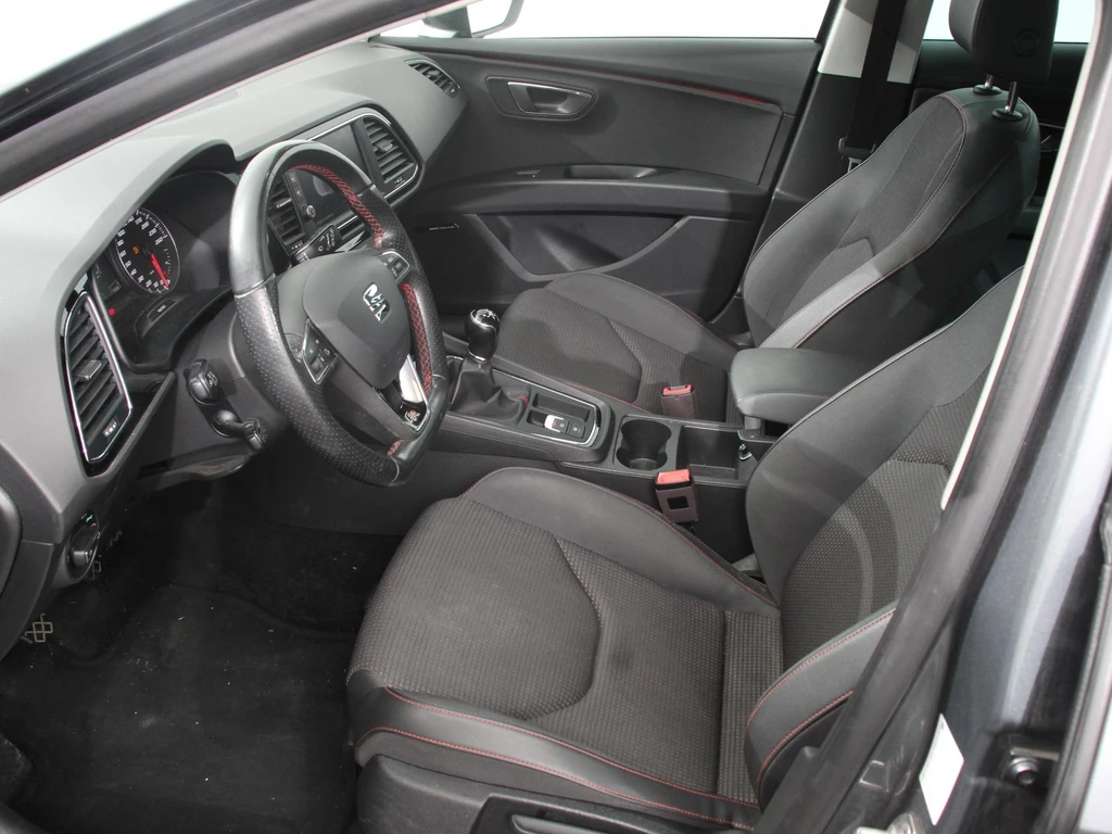 SEAT Leon – foto 8