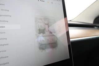 Tesla Model 3 – thumbnail 25