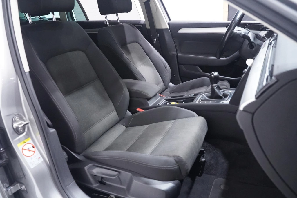 Volkswagen Passat – foto 41