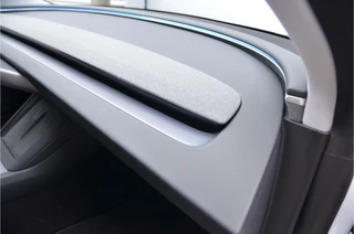 Tesla Model 3 – thumbnail 30