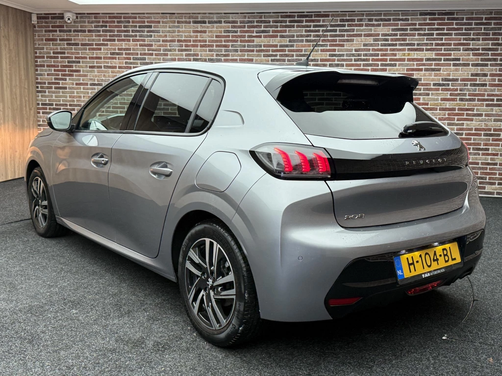 Peugeot 208 – foto 3