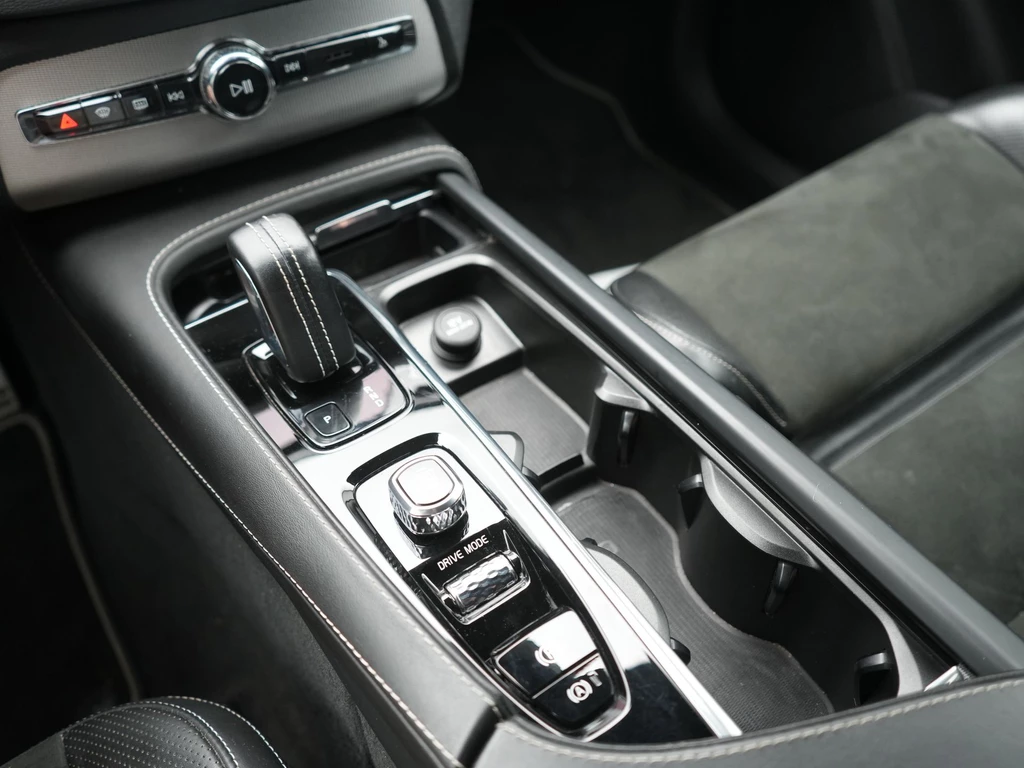 Volvo XC90 – foto 38