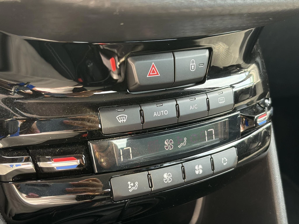 Peugeot 208 – foto 15