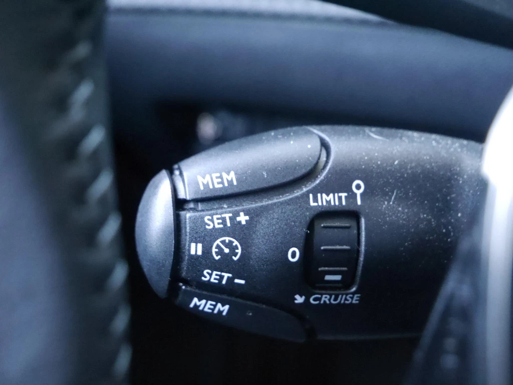 Peugeot e-2008 – foto 16