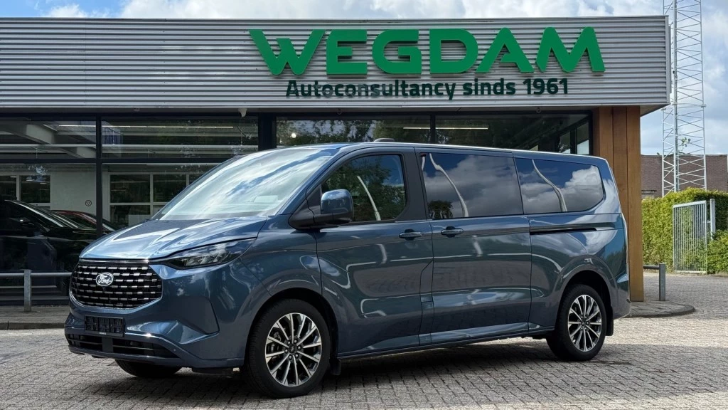 Ford Tourneo Custom – foto 2