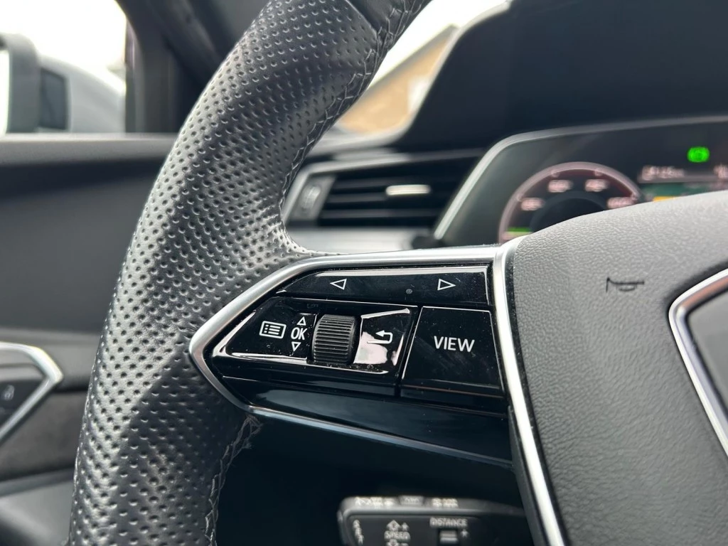 Audi e-tron – foto 16