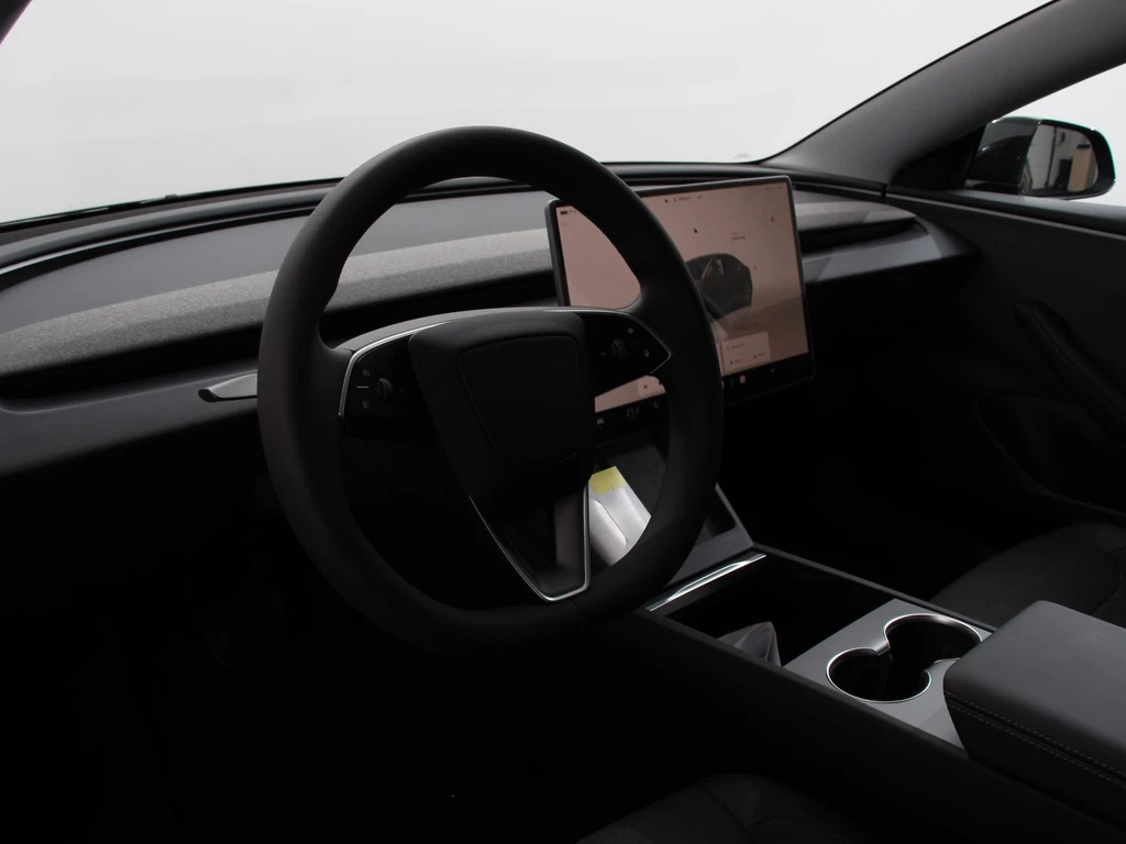 Tesla Model 3 – foto 8