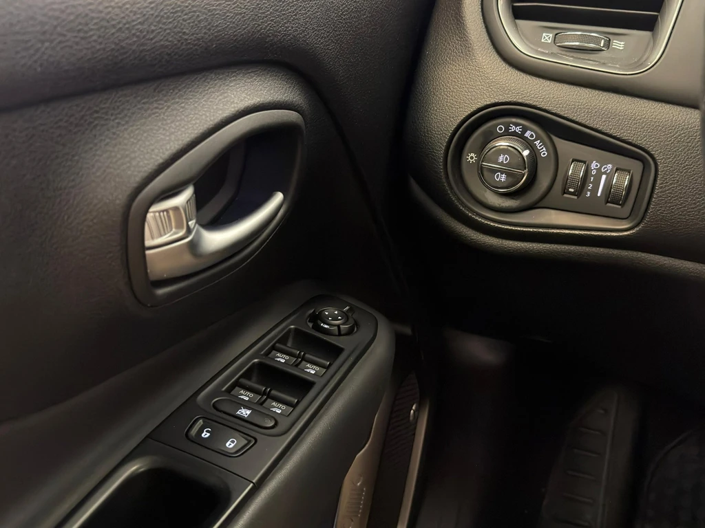 Jeep Renegade – foto 25