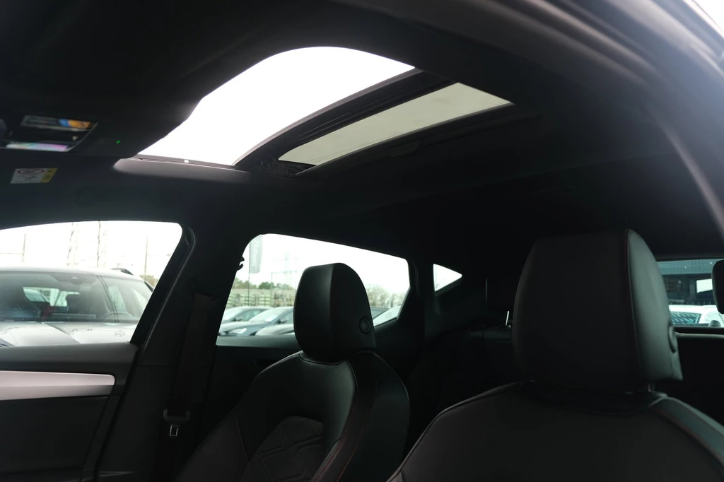 SEAT Leon – foto 16