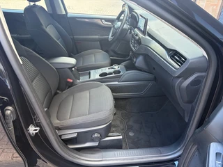 Ford Kuga – thumbnail 10
