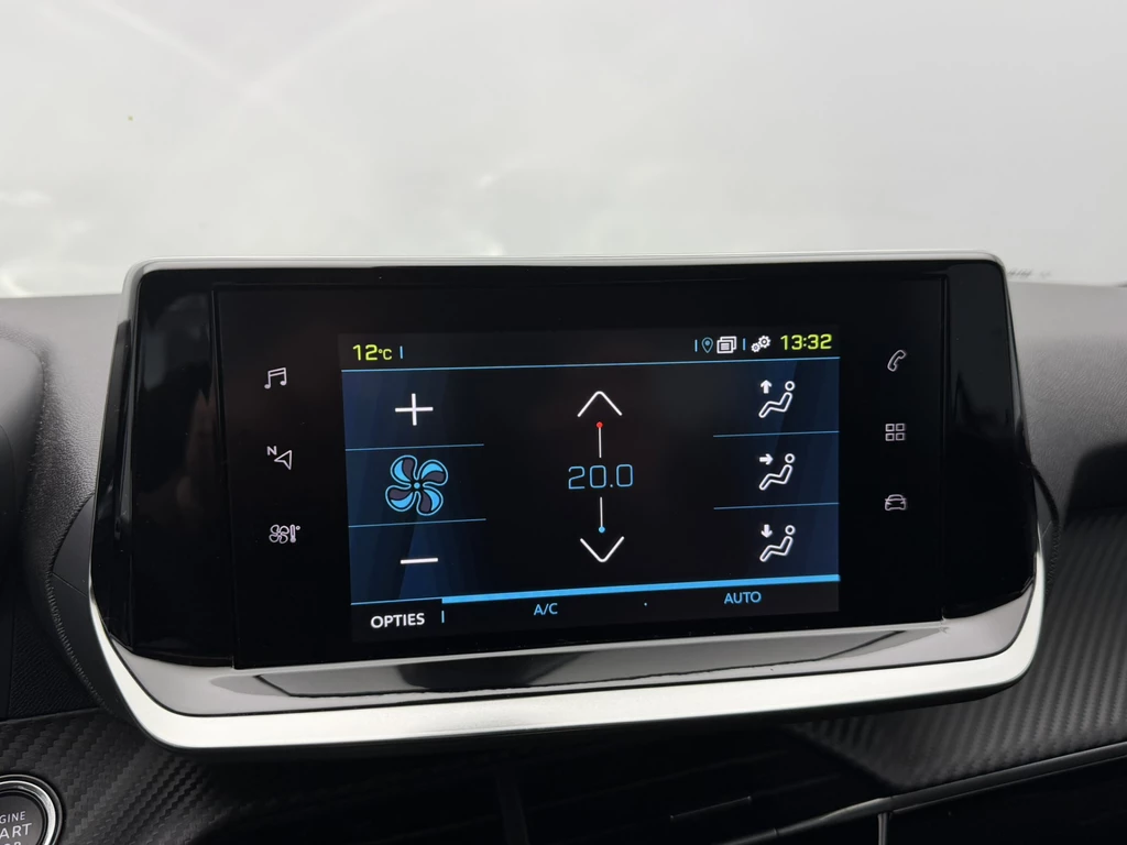 Peugeot e-208 – foto 15