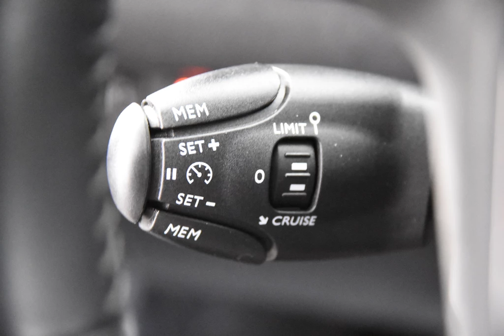 Peugeot 208 – foto 25